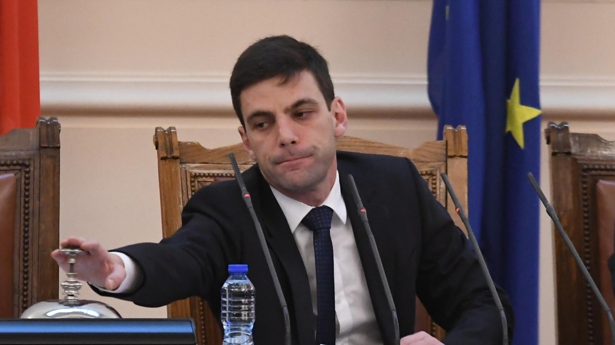 Тестът на Минчев бил планиран в денонощна лаборатория на болница