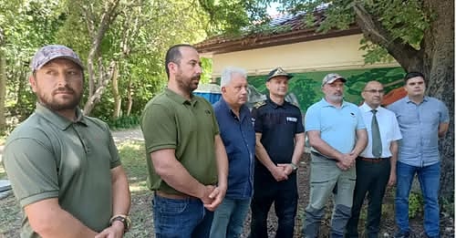 Жена видяла черния леопард на пътя вчера