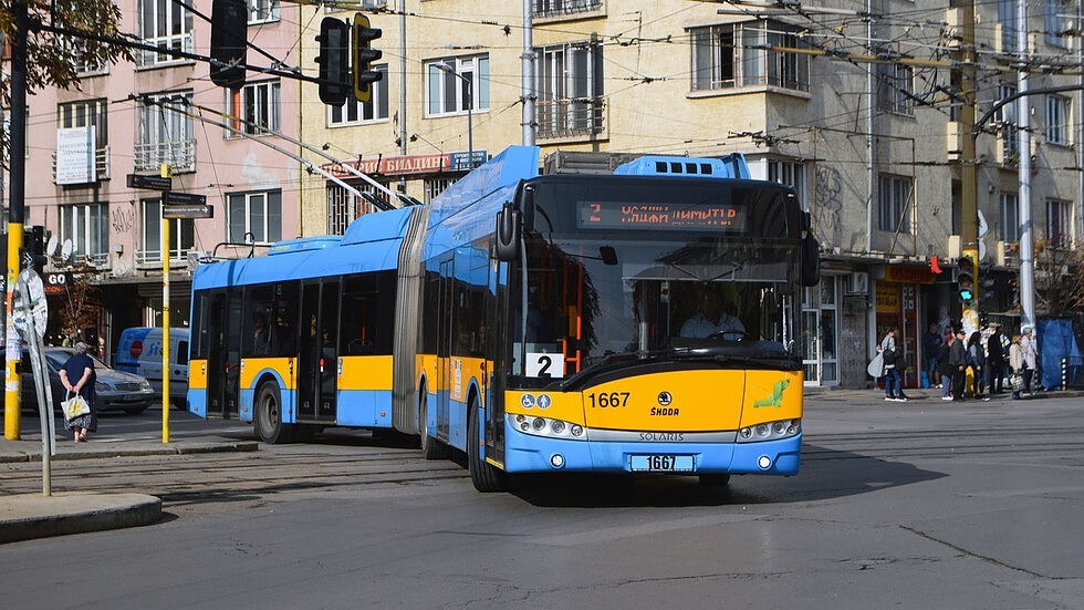 Децата до 10 години ще пътуват безплатно в градския транспорт