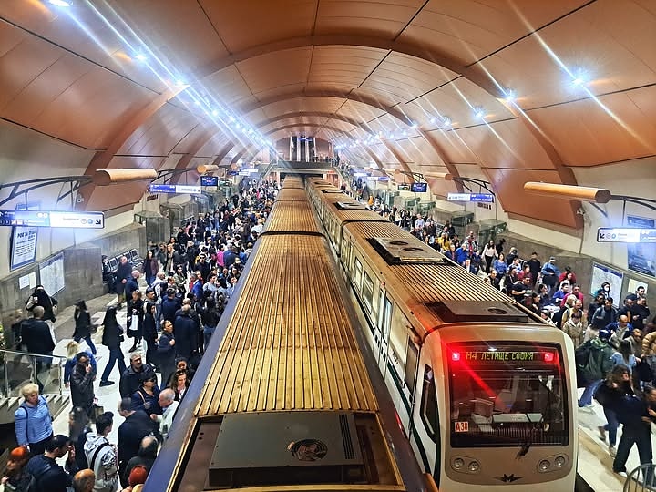 Метрото не се включва в протестите, ще работи на 15 май
