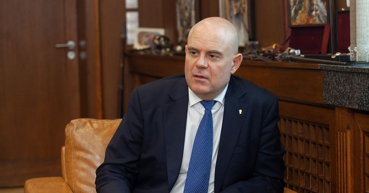 Главният прокурор Иван Гешев ще направи изявление по Българската национална телевизия (БНТ) в петък.