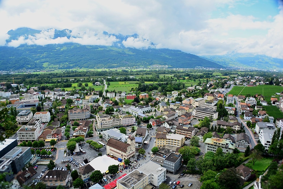 Колко години трябва да сте живели в Лихтенщайн, за да получите гражданство