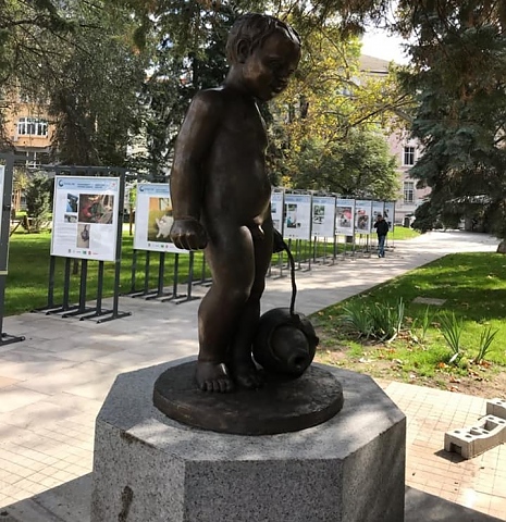 Статуята