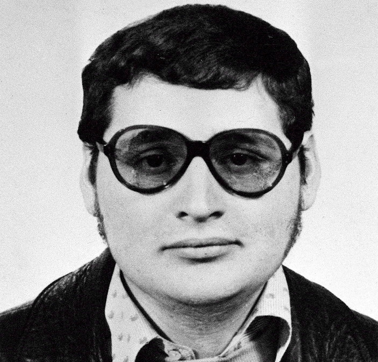 Френски командоси задържат терориста Карлос Чакала през 1994 г. след повече от 20 години издирване