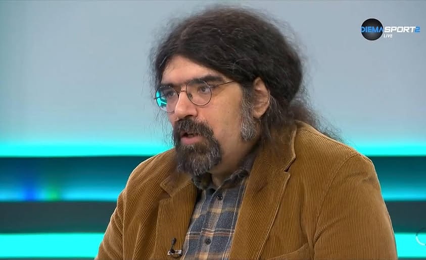 Мартин Иванов е спортен журналист и успешен участник в телевизионни куиз предавания