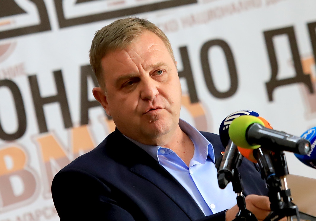 Ръководството на ВМРО подава оставка