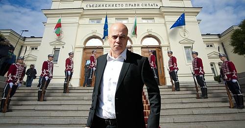 Приоритетите на кабинета на ИТН: От магистралите до Космоса: