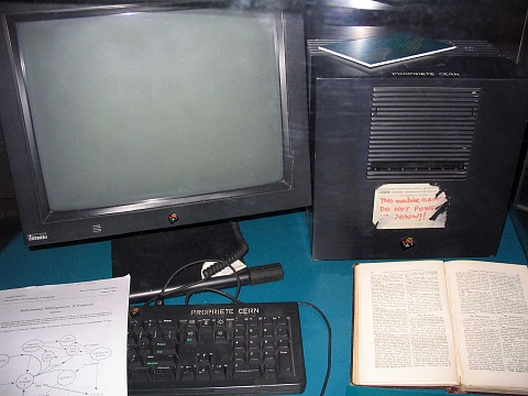 Световната мрежа World Wide Web е представена за пръв път на 12 март 1989