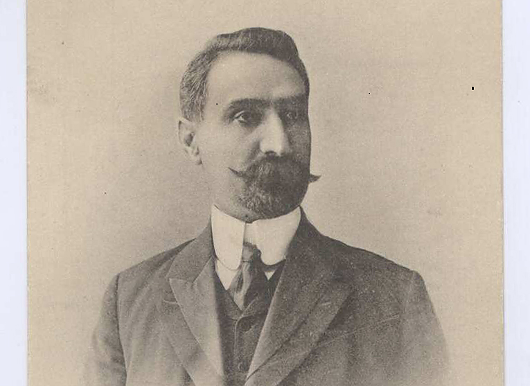 Александър Малинов е министър-председател по време на обявяването на Независимостта на България през 1908 г.
