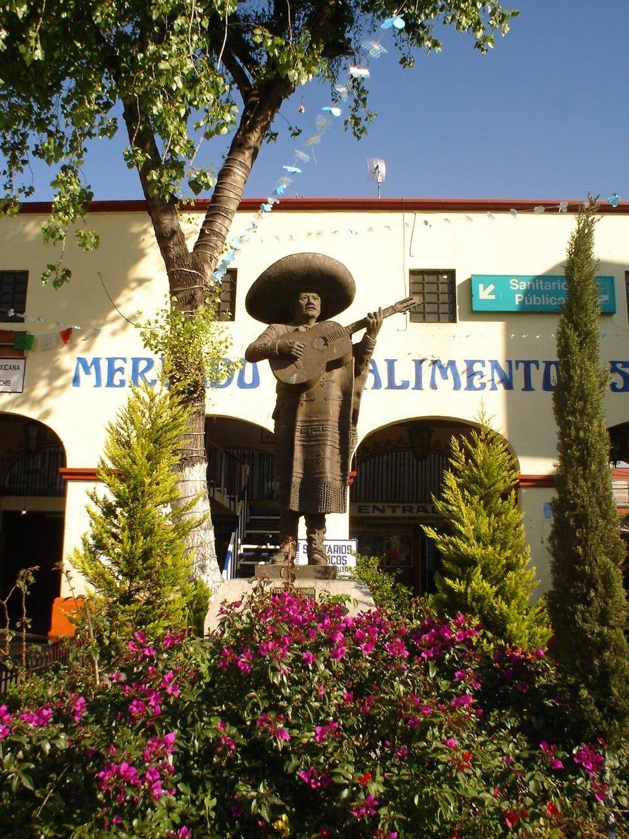 Паметник на мариачи на площад Гарибалди, Мексико Сити