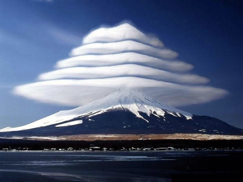 Amazing Lenticular Cloud Formation – Alaska